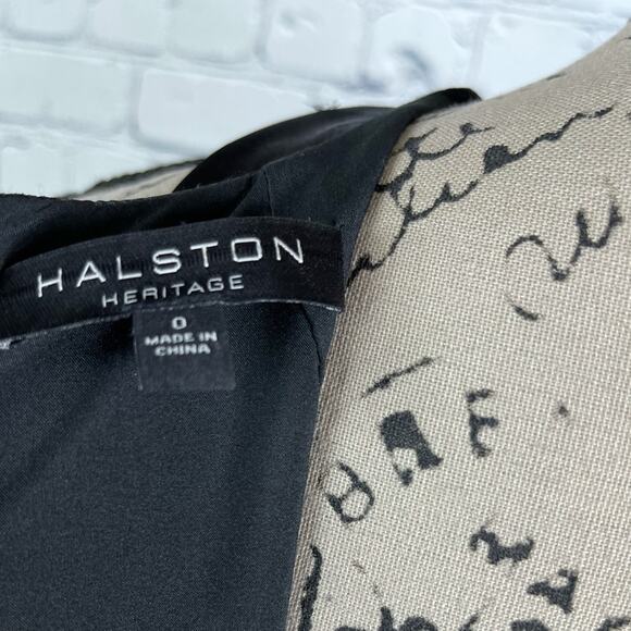 HALSTON HERITAGE NWOT Ruched Detail Dress 0 - Picture 9 of 11